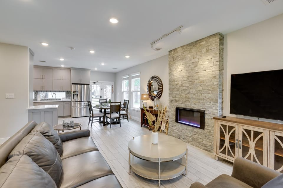 Pets Welcome: Home w/ Deck & Patio in Hockley! House in Cypress