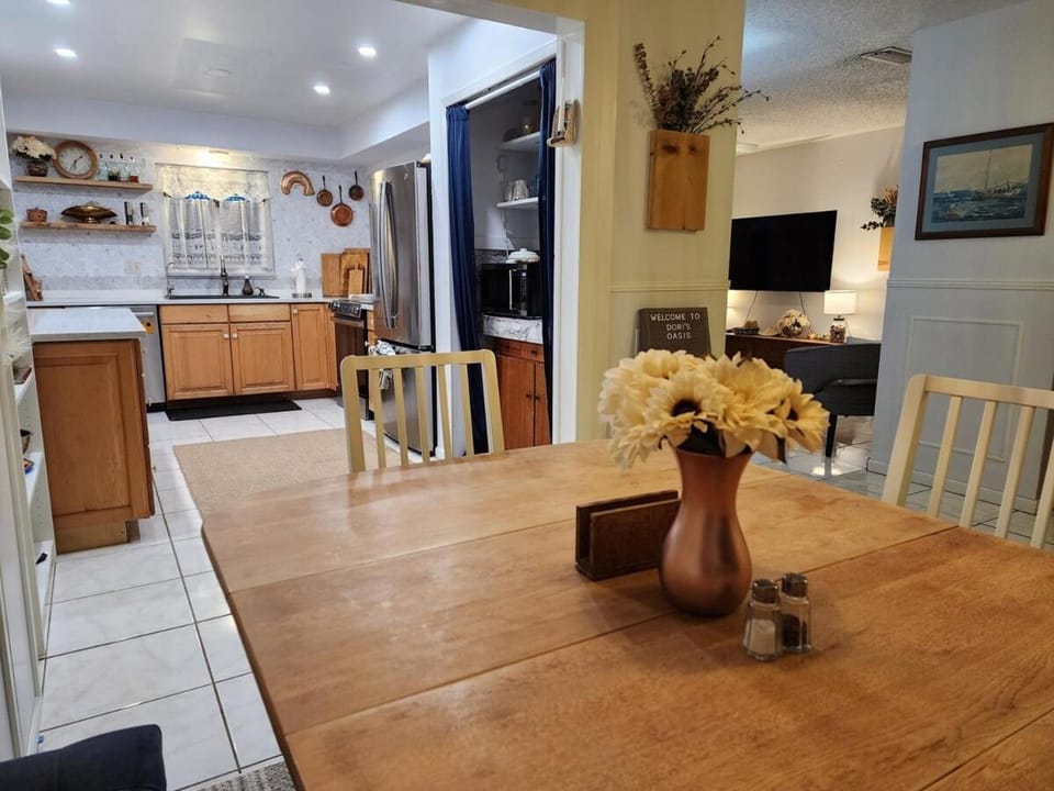 3BR Oasis with Pool in Cocoa House in Florida