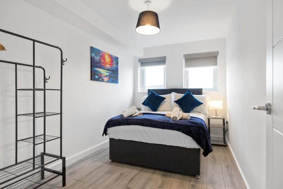 Bed, Photo of the whole room, Bedroom, internet, internet, internet