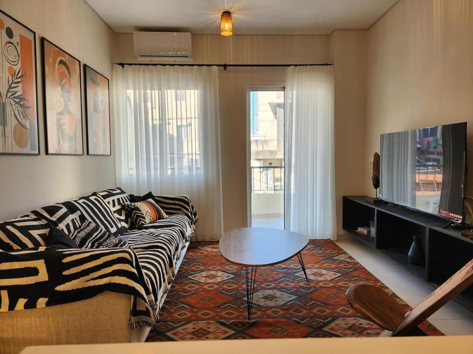 Savanna Tribal Charm Meets Modern Comfort Apartment in Africa