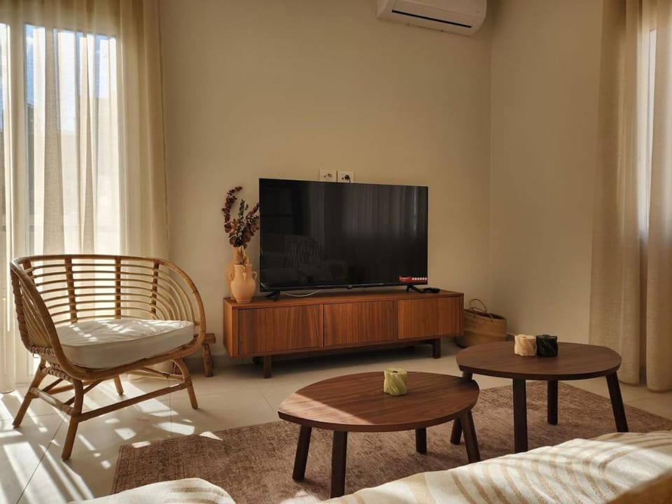 Olea Earth-Inspired Retreat in Gemayze Apartment in Africa