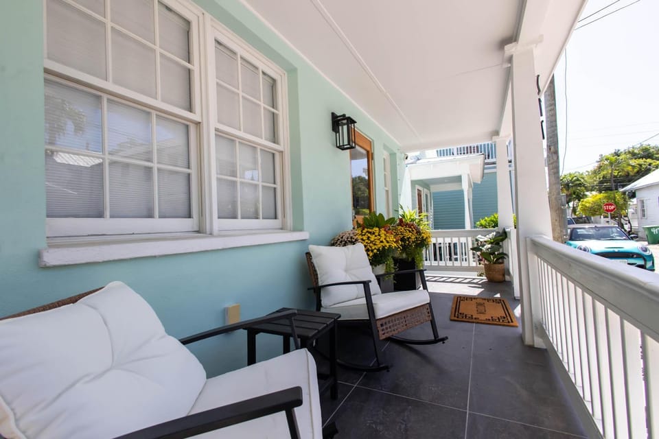 Carysfort Reef Light Suite House in Key West