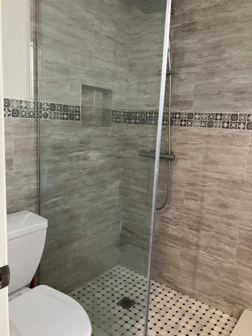 Chic Studio, NYC 45 min by Subway , Brooklyn, Brighton Beach Apartment in Brighton Beach