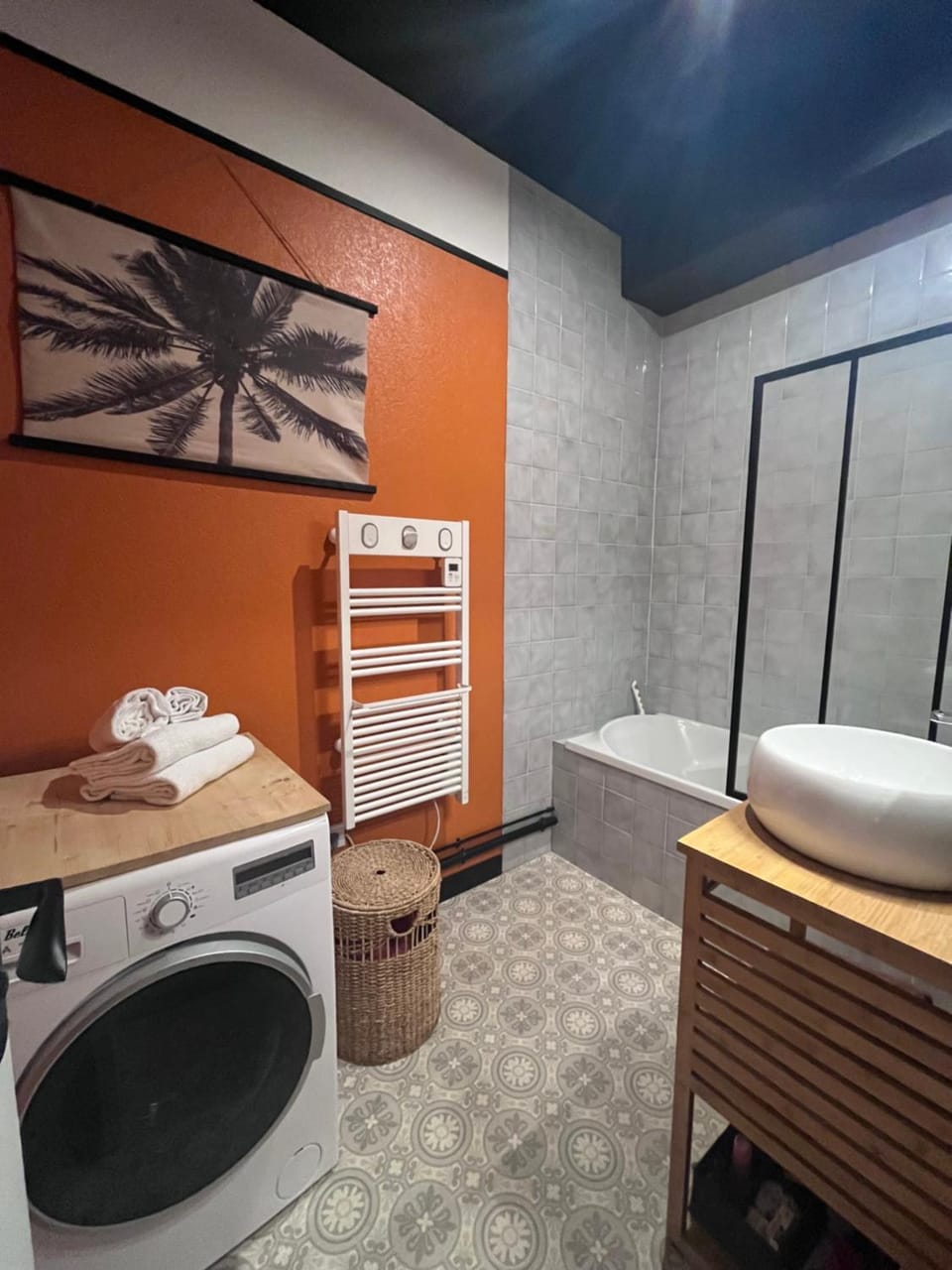 Bathroom, Bath