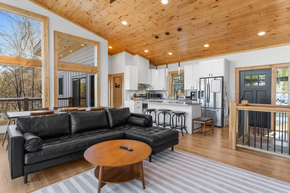 Lorien House in Watauga