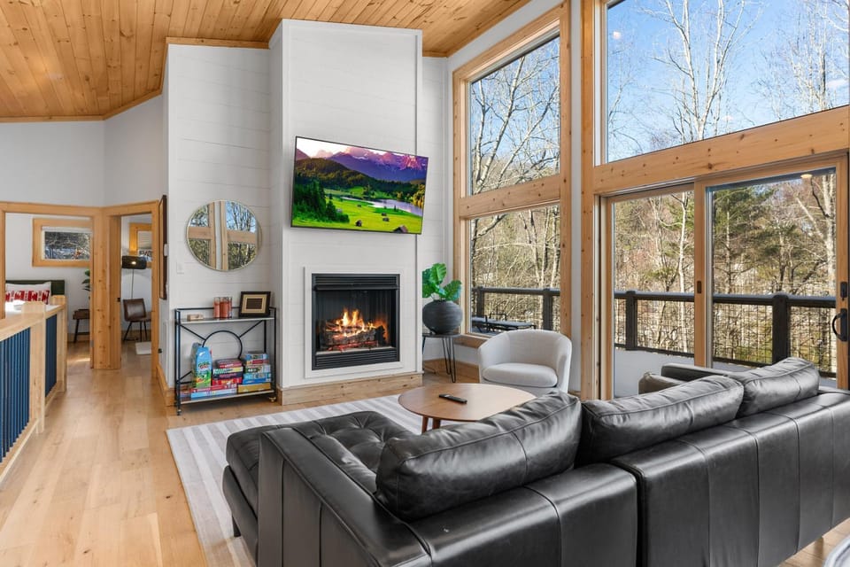 Lorien House in Watauga
