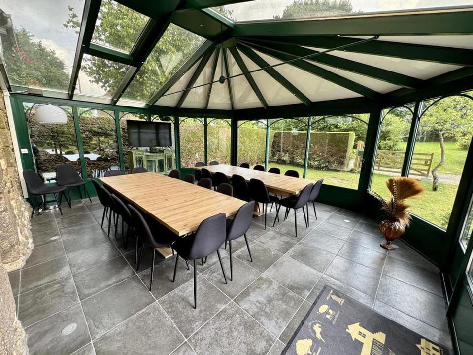 Patio, Day, Garden, View (from property/room), Balcony/Terrace, Dining area, Garden view