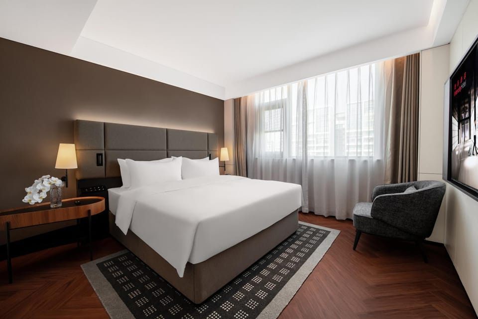 Photo of the whole room, Bedroom