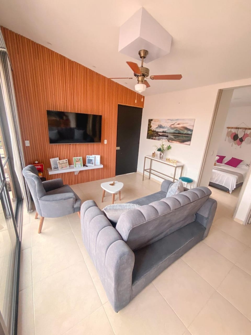Communal lounge/ TV room, TV and multimedia, Living room, Evening entertainment