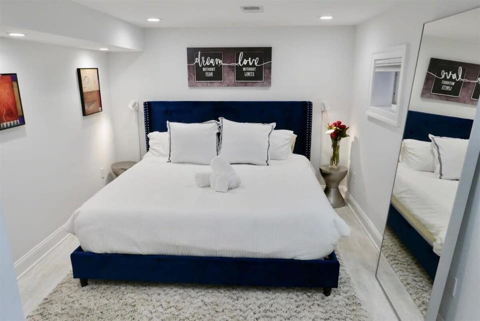 Stylish & Modern Apt Shaw PKING Apartment in District of Columbia