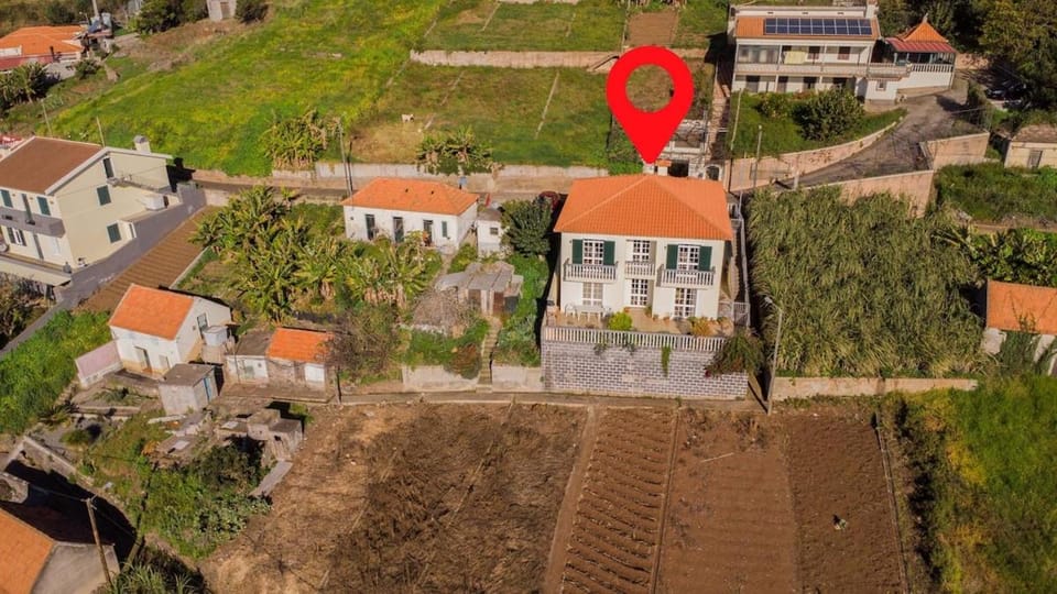 Casa Terra da Vinha House in Madeira District