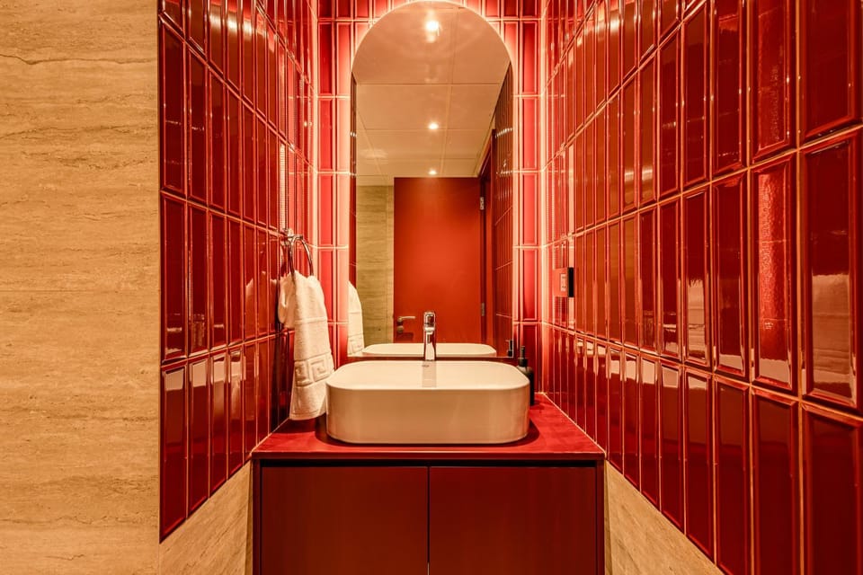 Stylish Luxury in the Heart of DIFC Apartment in Dubai