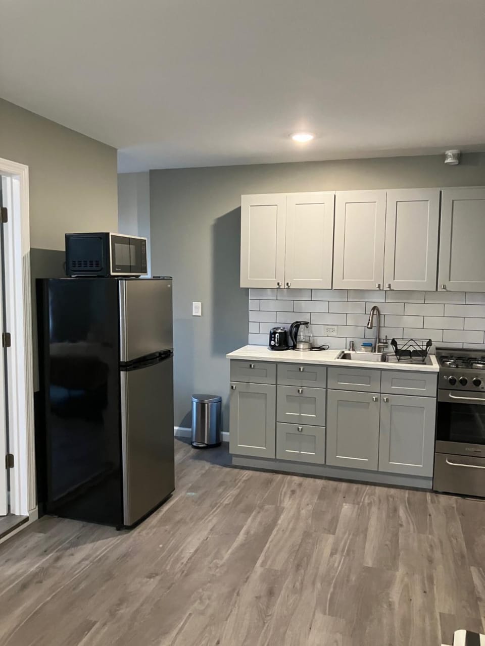 One Bedroom, NYC 45 min by Subway , Brooklyn, Brighton Beach Apartment in Brighton Beach