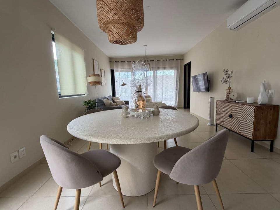 Blue Bay Luxury apartment Apartment in Sint Michiel