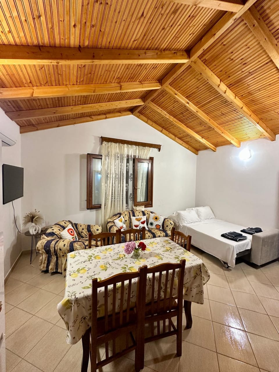 Magnus Apartments Apartment in Vlorë County, Albania