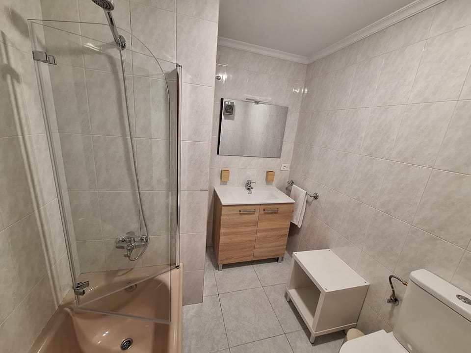 Toilet, Bathroom, Bath