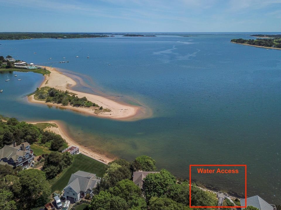Half Mile to Jacknife Beach House in Brewster