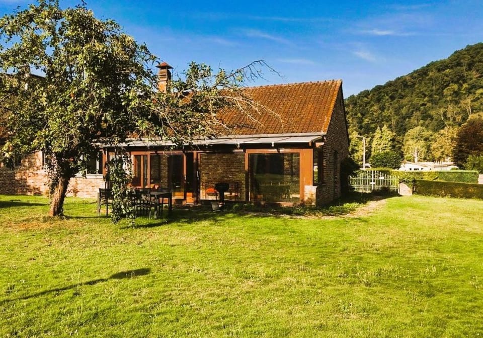 Villa La Meuse - De Maas Villa in Belgium