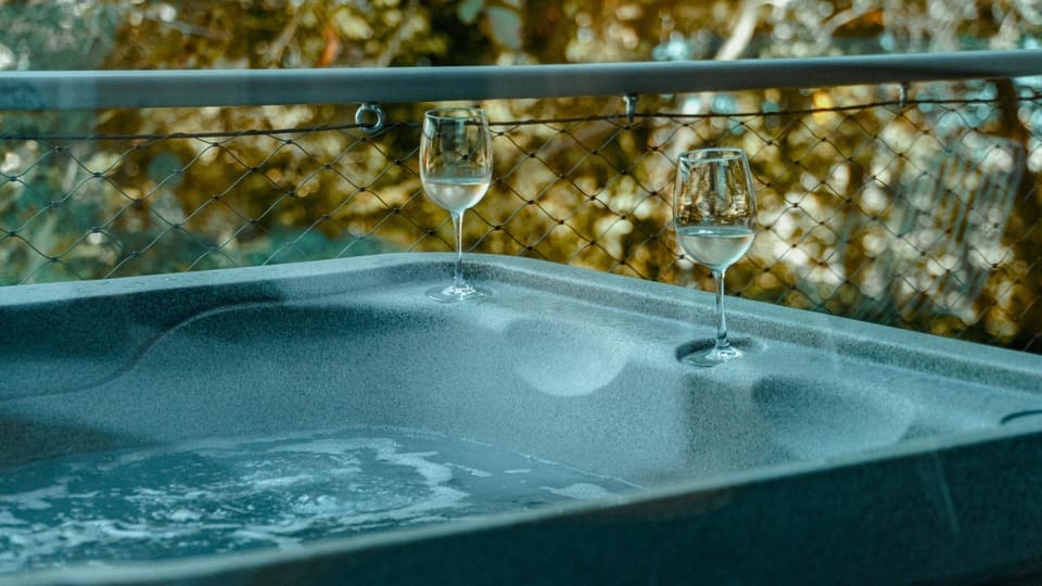 Hot Tub, Hot Tub, Balcony/Terrace