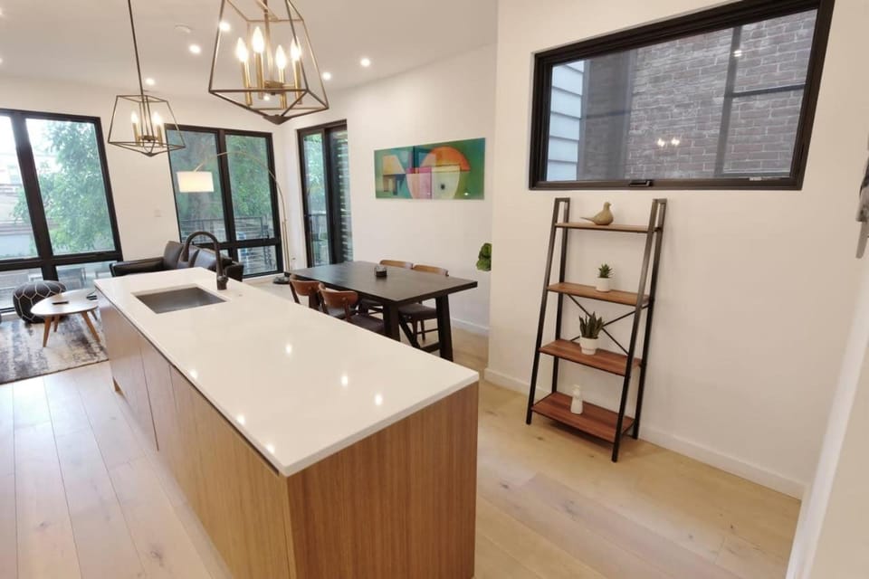 Contemporary Home in Shaw-U Street House in District of Columbia
