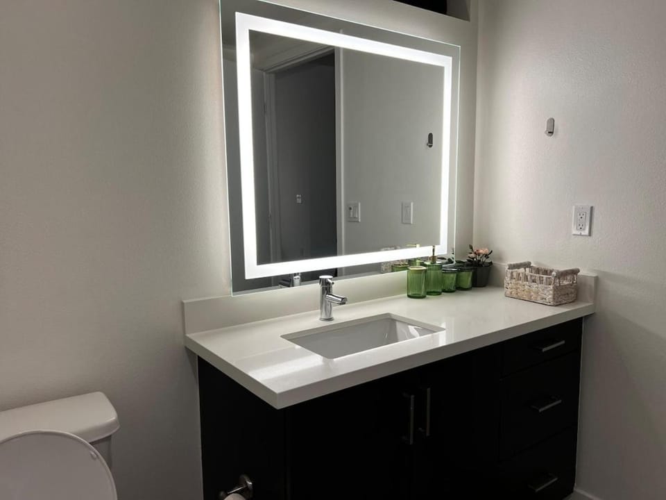 Santa Monica Bright Studio with stunning view Apartment in Santa Monica