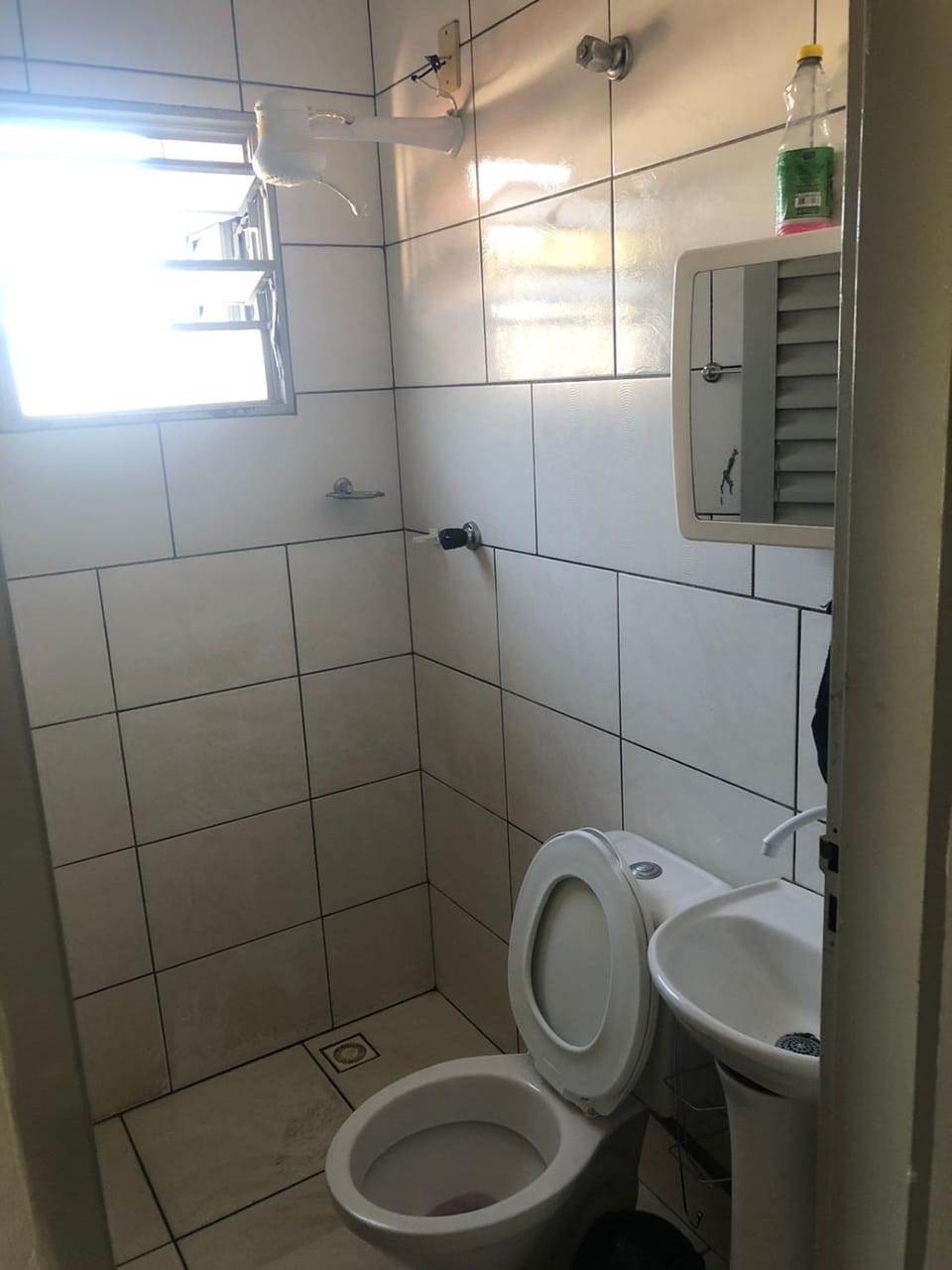 kitnet para até 4 pessoas totalmente mobiliada próxima da ITE Bauru-sp -R8 Apartment in Bauru