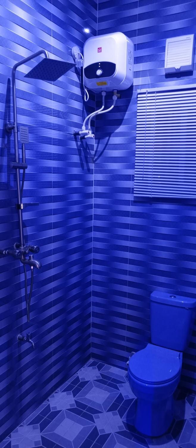 Shower, Toilet, Bathroom