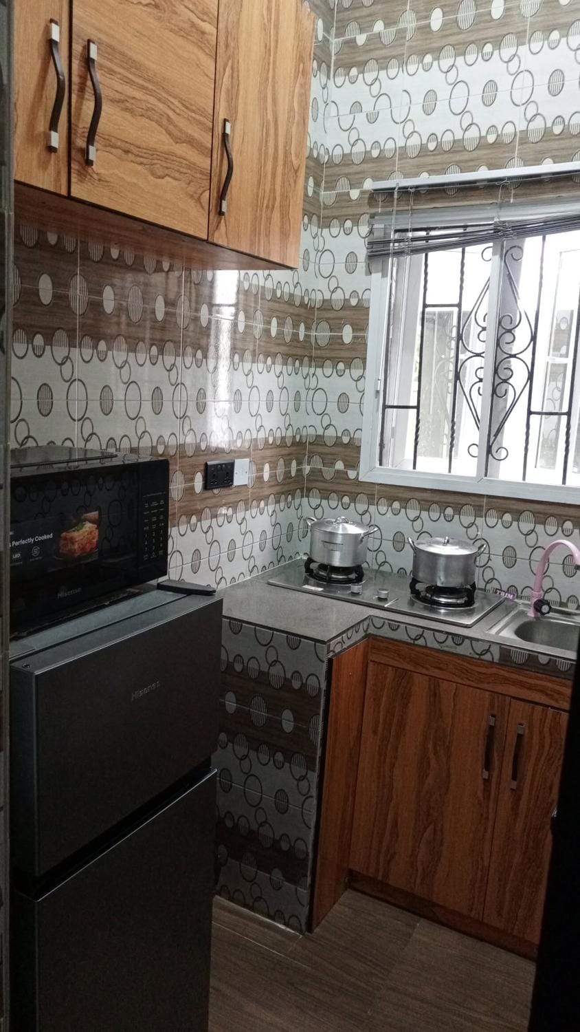 Property building, Kitchen or kitchenette, kitchen, kitchen
