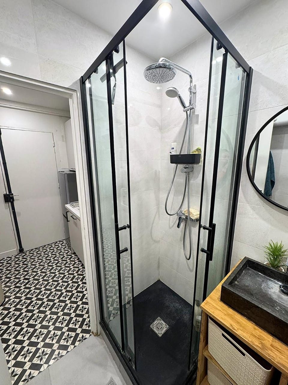Shower, Bathroom, washing machine