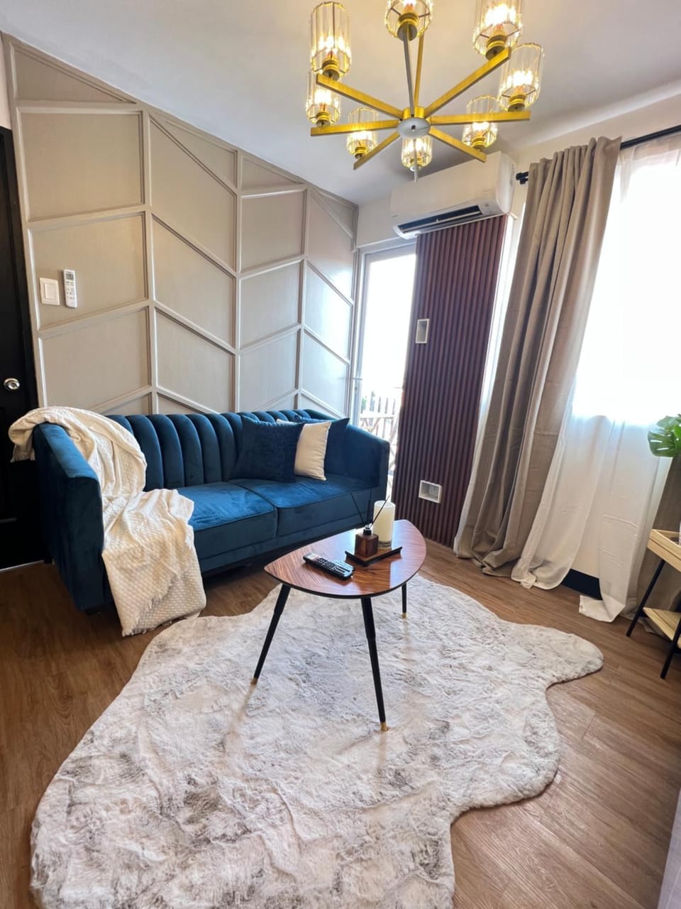 Aesthetic 2BR Penthouse near NAIA with Pool House in Paranaque