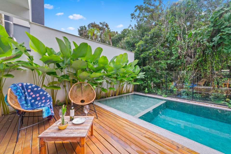 Balcony/Terrace, Pool view, Swimming pool
