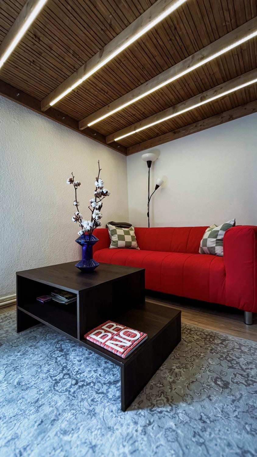 Living room, Seating area