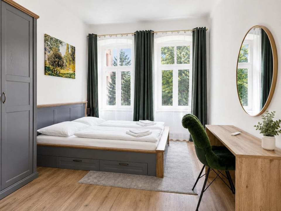 Bed, Bedroom, wardrobe