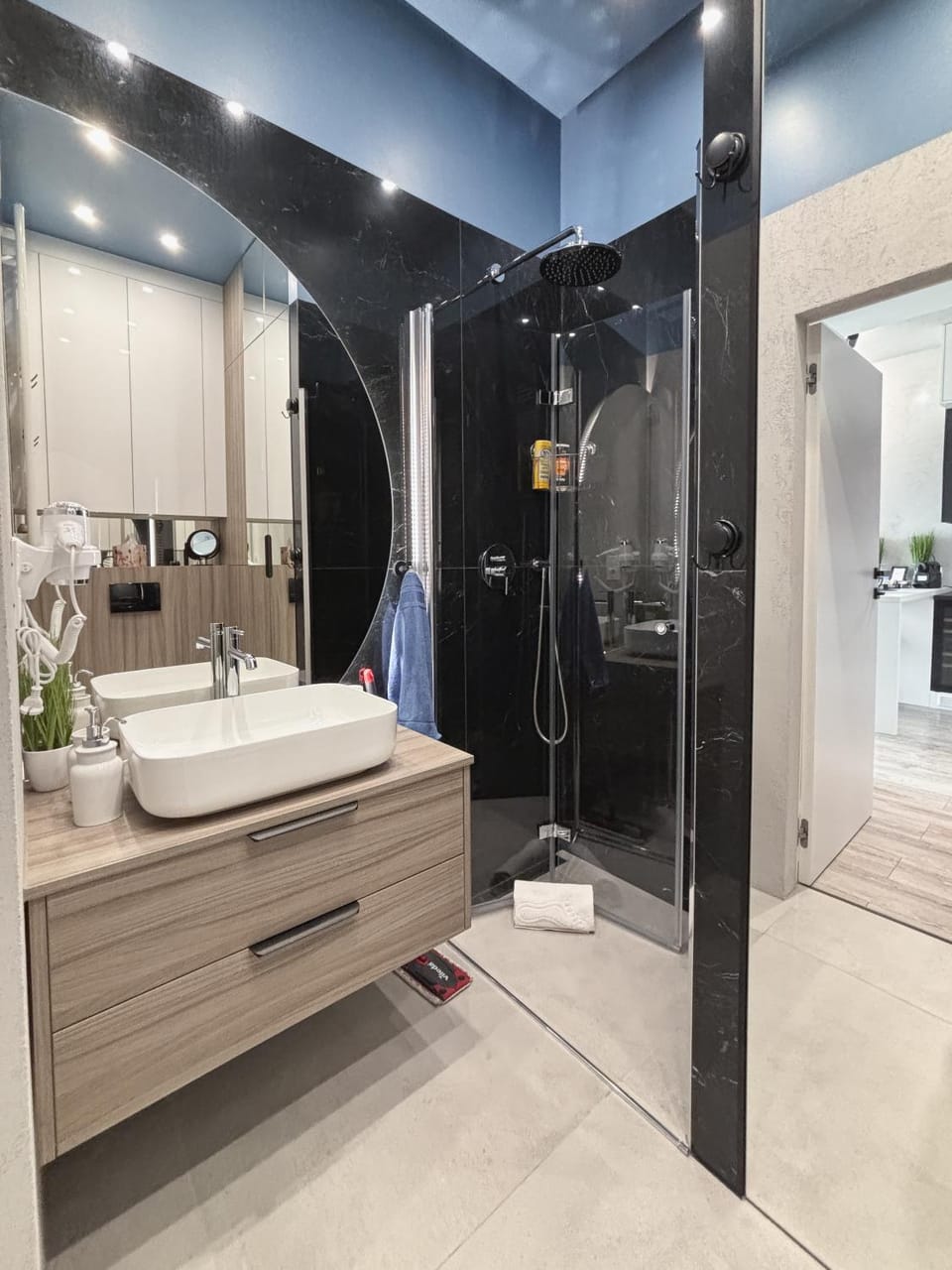 Shower, Bathroom