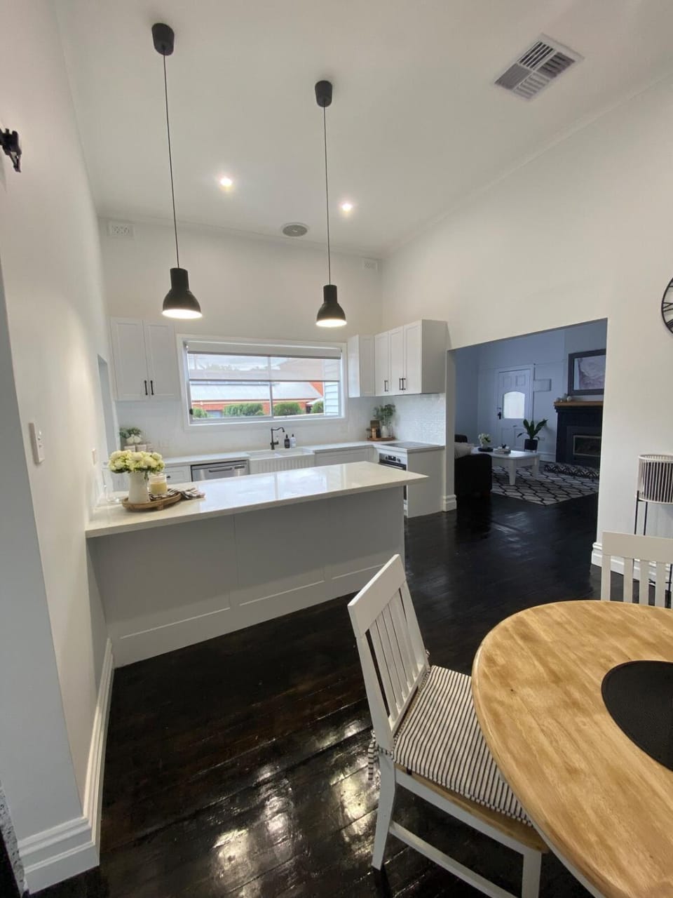 Daisy Cottage, 4 bedrooms, close to CBD House in Bendigo