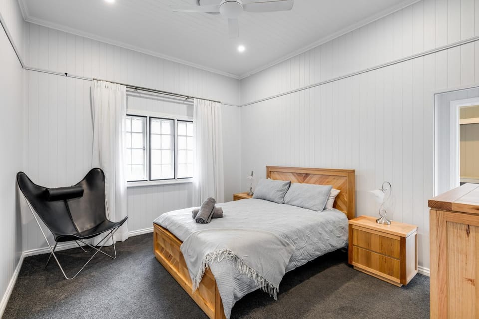 Effortless Elegance & Charm! House in Toowoomba