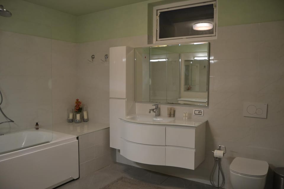 Hot Tub, Bathroom, Bath