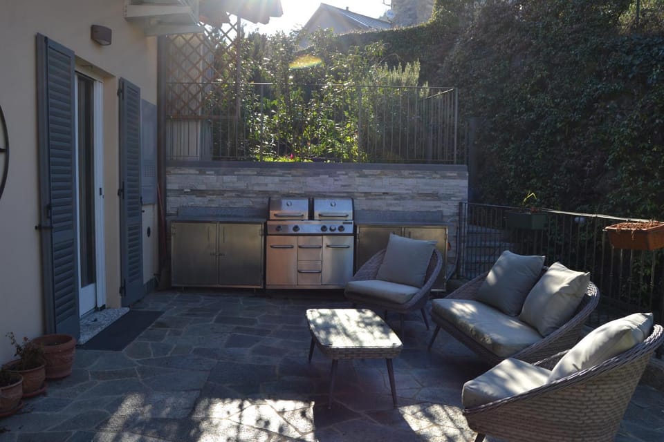 Patio, Day, BBQ facilities, Balcony/Terrace