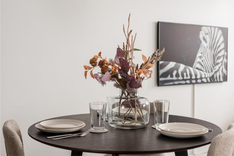 Decorative detail, Dining area
