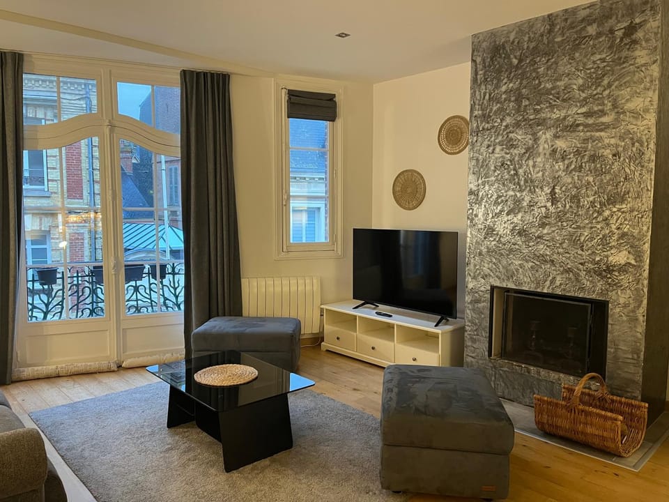 TV and multimedia, Living room