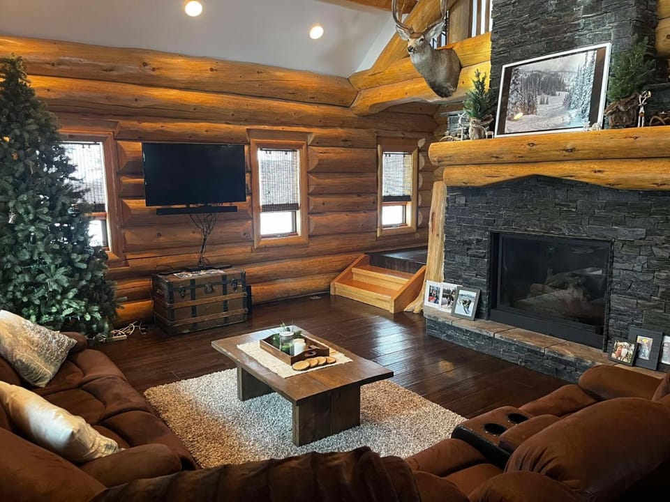 Southview Lodge Villa in Valemount