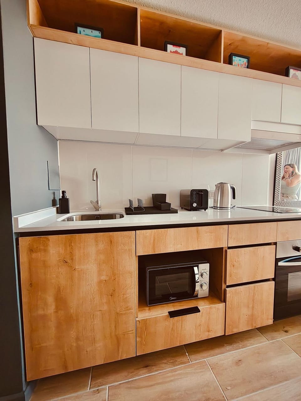 Kitchen or kitchenette