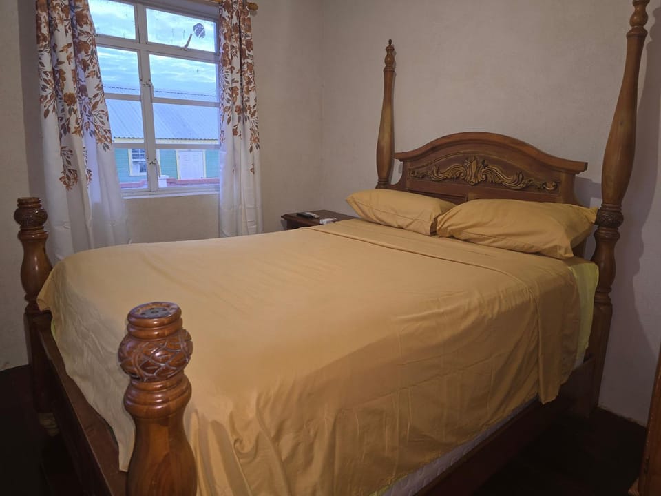 Historic Manor Apartment in Bridgetown