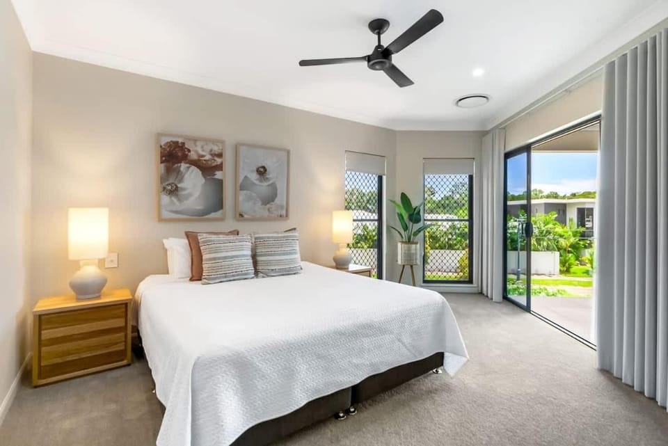 The Elysian at Argentea - Beachside Stay with Pool House in Palm Cove