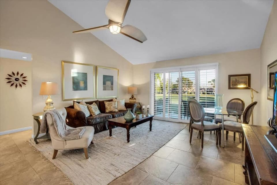 PD Resorter 2BR with Golf course views Apartment in Palm Desert