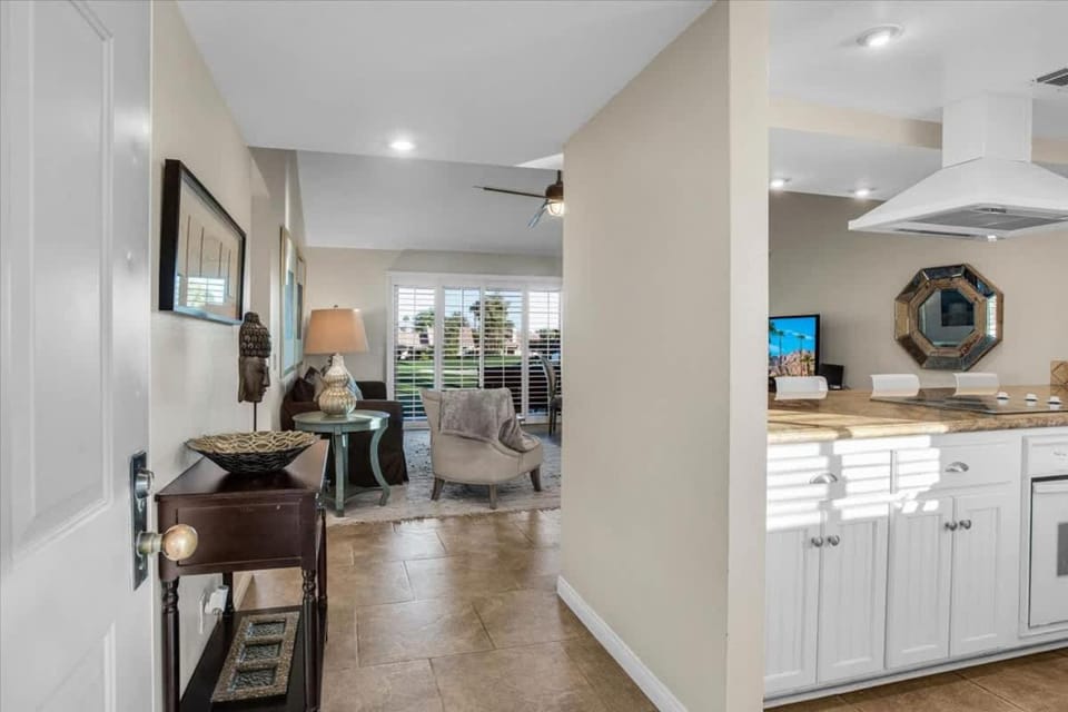 PD Resorter 2BR with Golf course views Apartment in Palm Desert