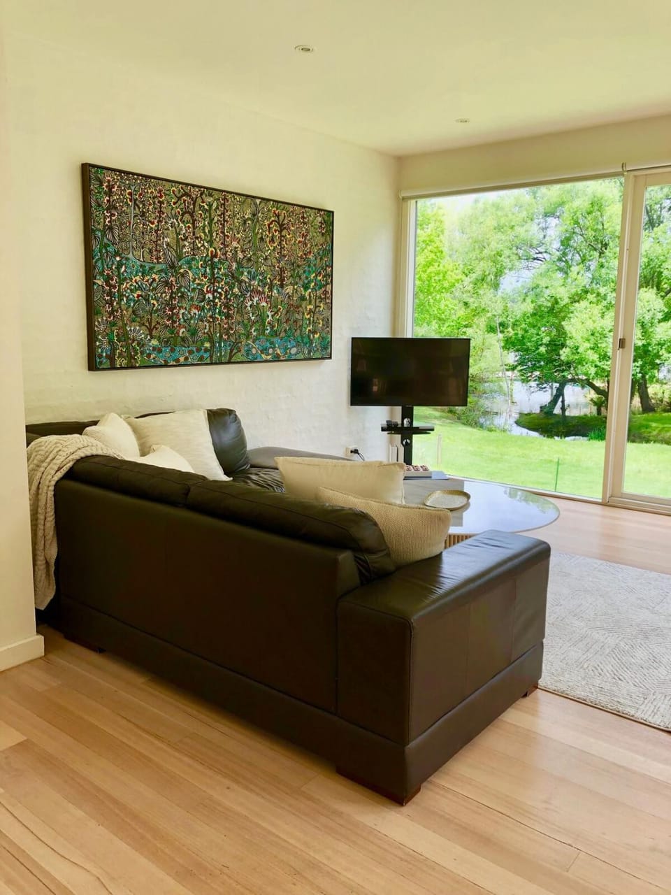 Lake Daylesford Villa2 Lake frontage pet friendly Villa in Daylesford