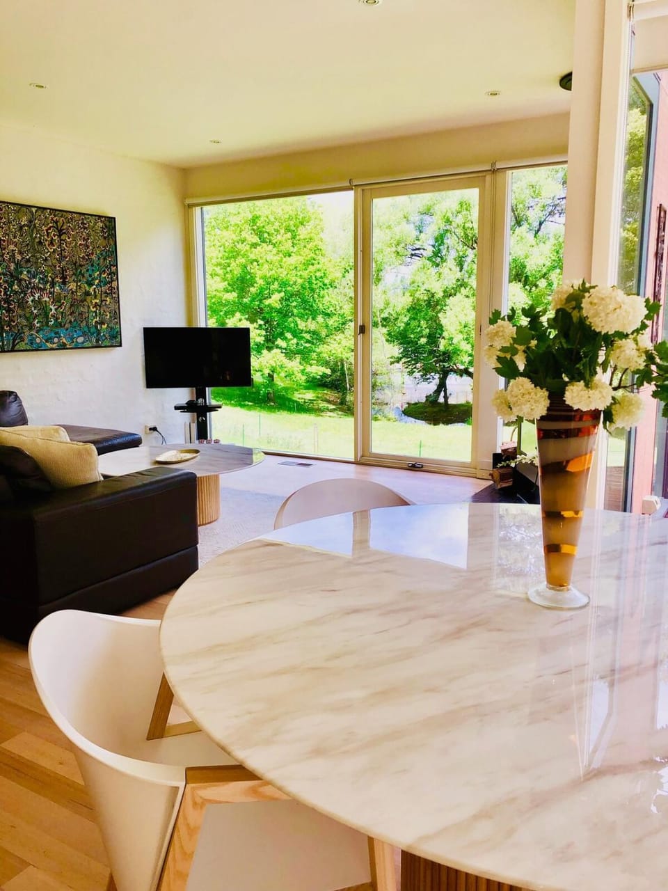 Lake Daylesford Villa2 Lake frontage pet friendly Villa in Daylesford