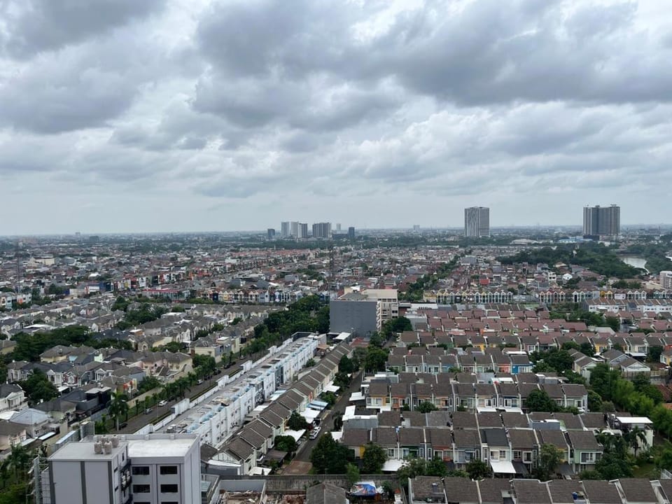 Bird's eye view, City view, Location