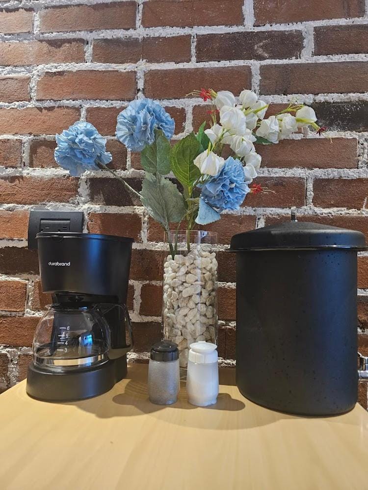 Coffee/tea facilities